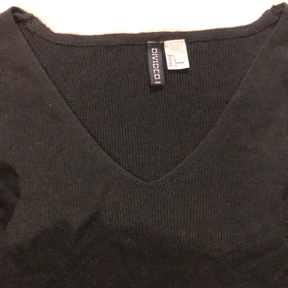 Black h&m sweater